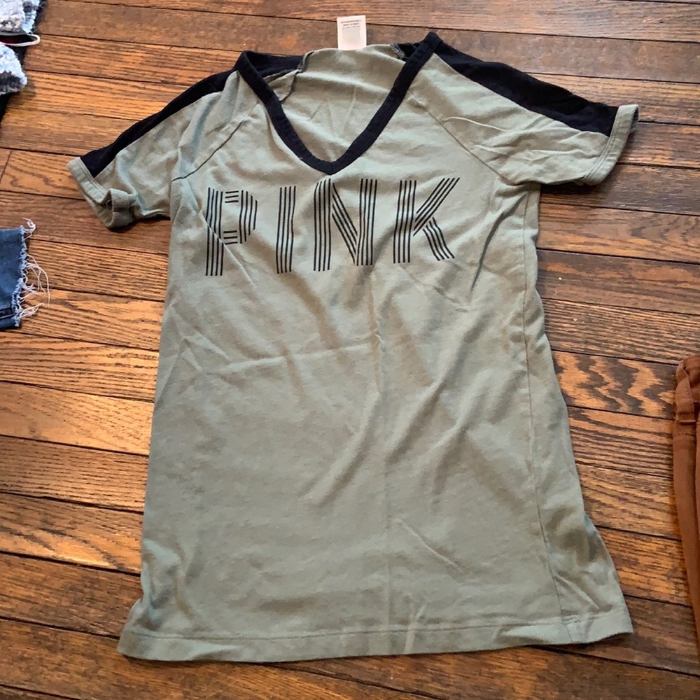 Green and black Victoria’s Secret Pink tshirt